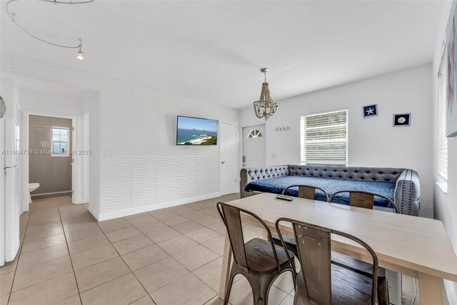 Building Photo - 1639 Hayes St