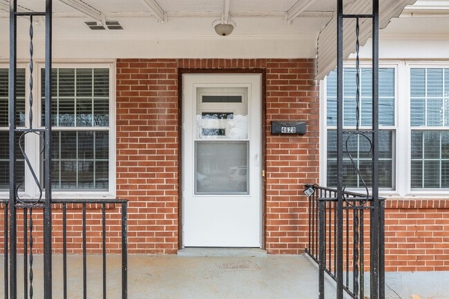 Foto del edificio - 4620 Golf Park Dr