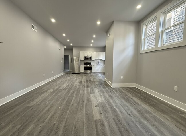 Building Photo - 4917 N 13th St