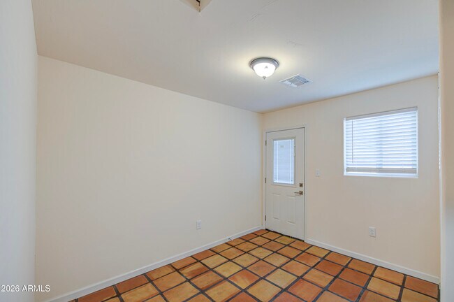 Building Photo - 10345 N 90th Ave