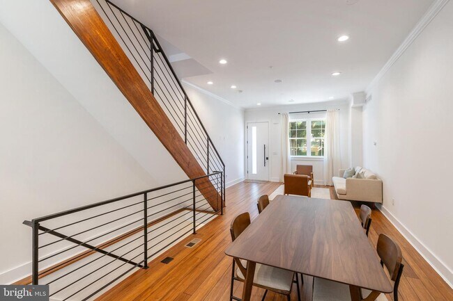 Foto del edificio - 2604 Reed St