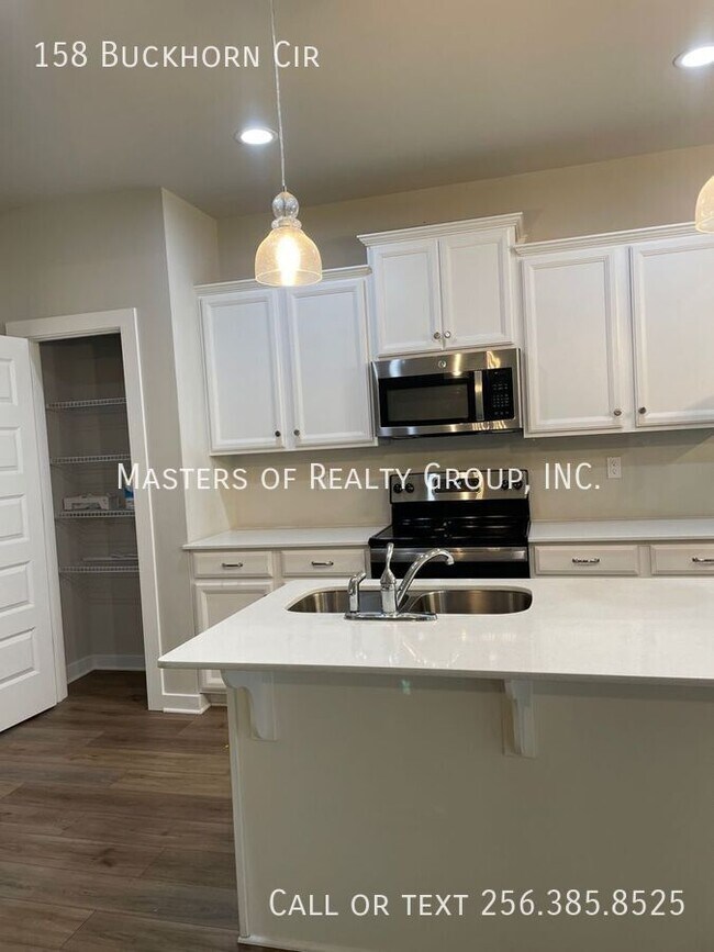 Building Photo - 158 Buckhorn Cir