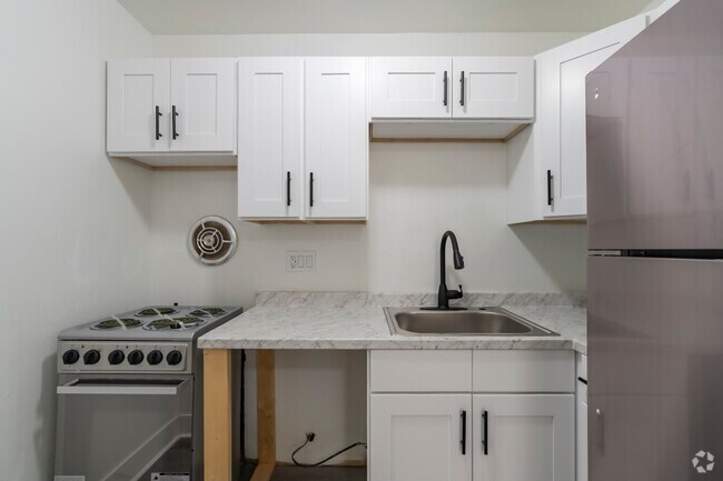 2 habitaciones, 2 baños, 750 pies cuadrados, renovado, cocina - 912 Brown St