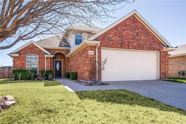 Foto del edificio - We have a beautiful house for rent in McKinney with wooden floors and stainless steel appliances.