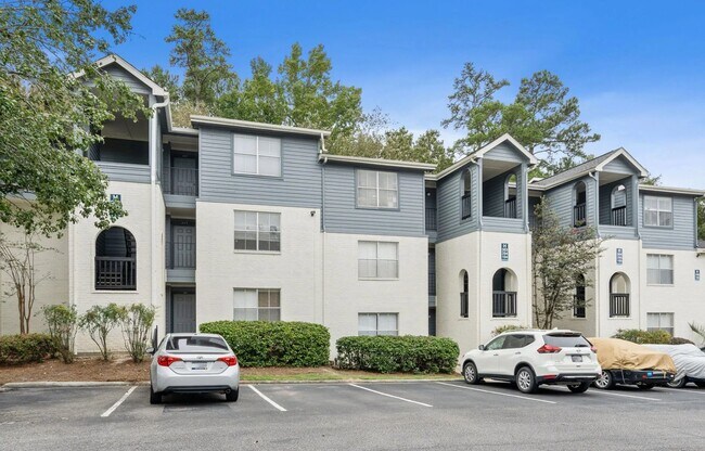 Foto del edificio - 501 Pelham Dr