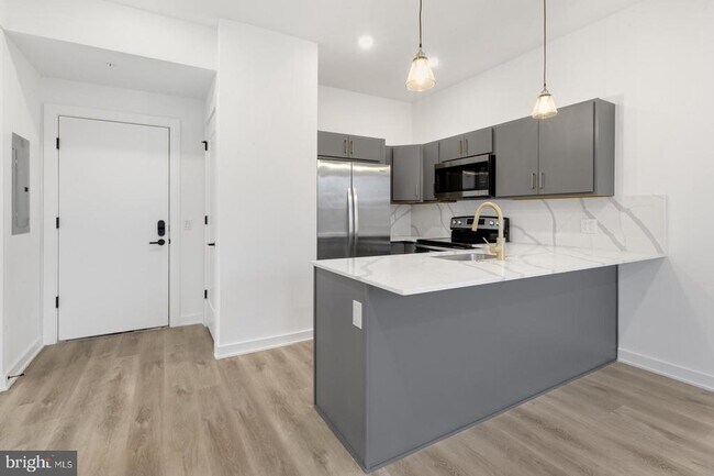 Foto del edificio - 2046 E Lehigh Ave