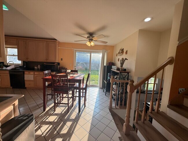 Foto del edificio - 1021 Stonegate Rd