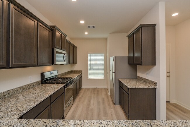 Building Photo - 21339 Rachel Manor Dr
