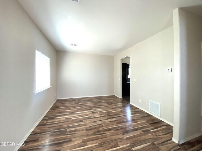 Foto del edificio - 12704 Destiny Ave