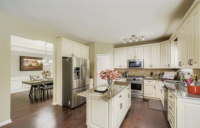 Foto del edificio - 1015 Pebble Creek Trail