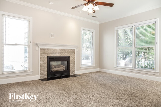 Foto del edificio - 2818 Saintfield Pl