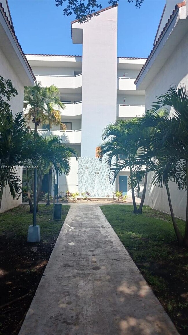 Foto del edificio - 8335 SW 152nd Ave