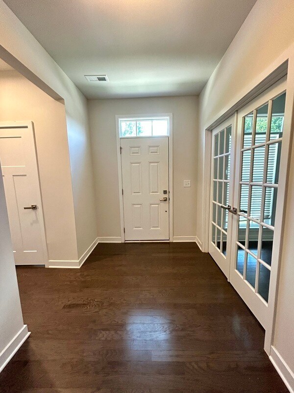 Foto del edificio - 6614 Brighton Park Drive