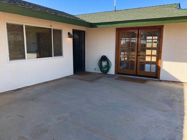 Foto del edificio - 2907 Harmony Rd