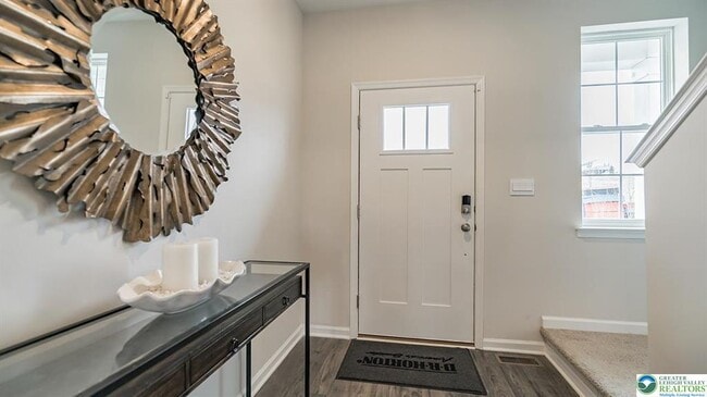 Building Photo - 1103 Meadowlark Dr