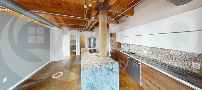Building Photo - 509 Elm St