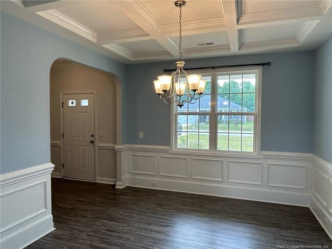 Building Photo - 3553 Coupure Wy