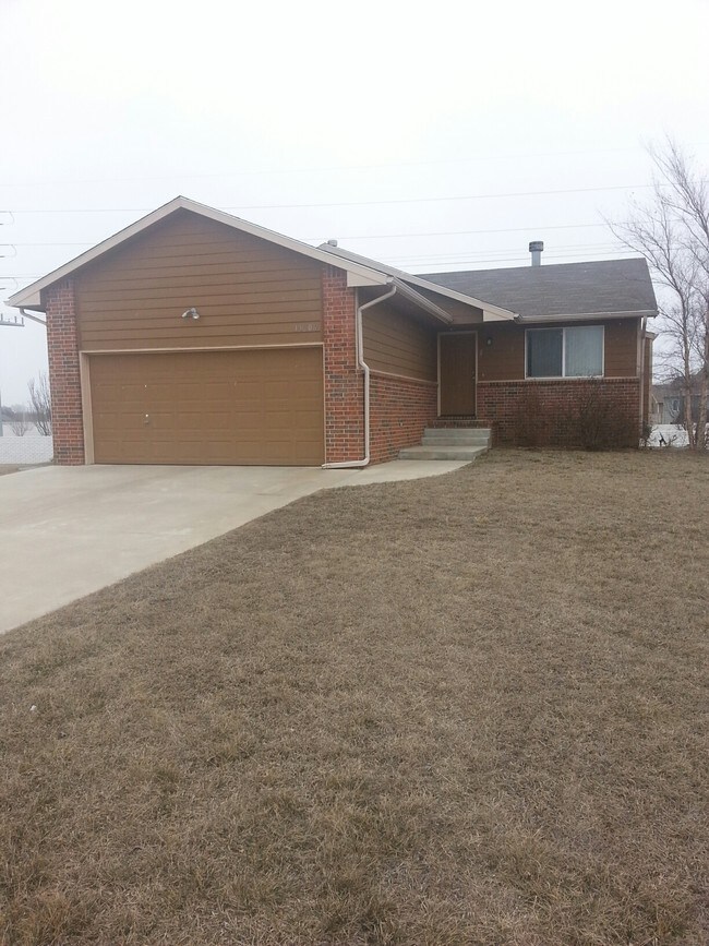 Building Photo - 13606 W Ponderosa Ct