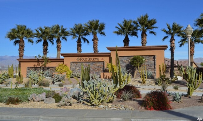 Building Photo - Four Seasons, 55+ community, Vacant-LONG TERM