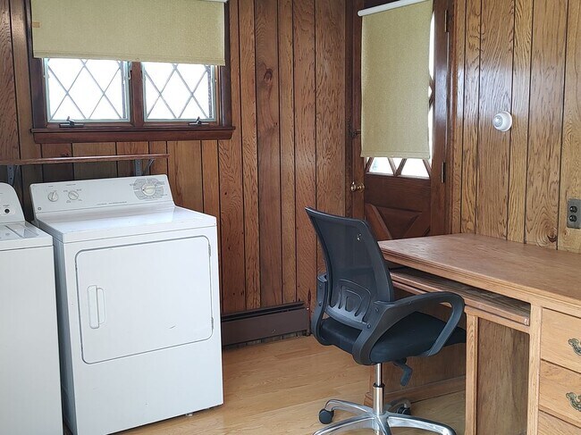 Foto del edificio - 416 Colton Ave