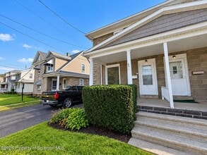 Building Photo - 85 Tripp St
