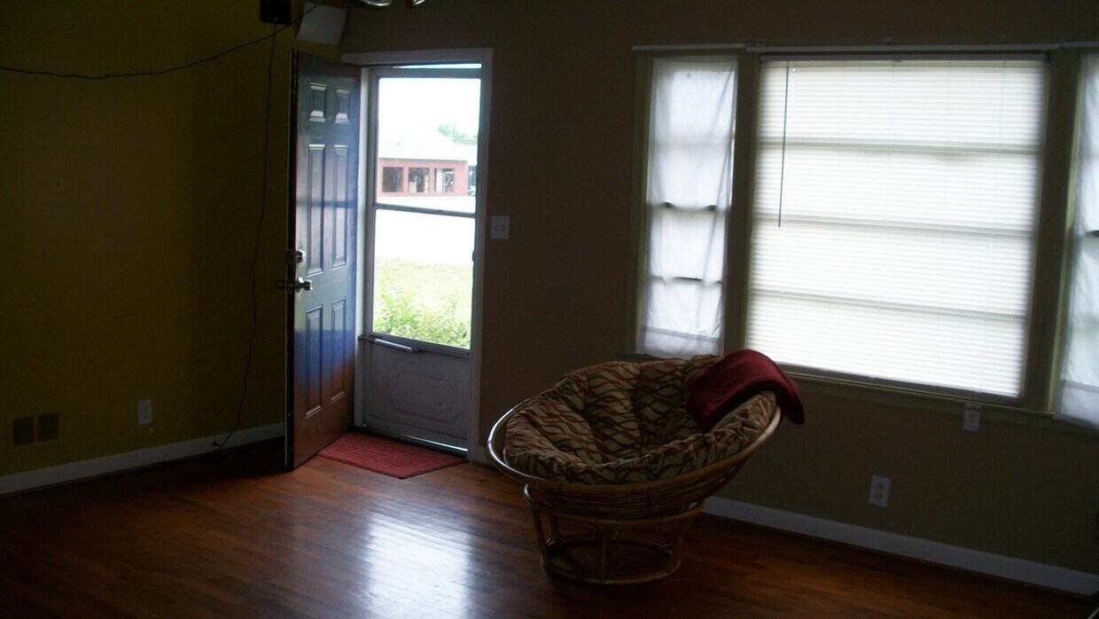 Foto del edificio - 651 Chesnee Hwy