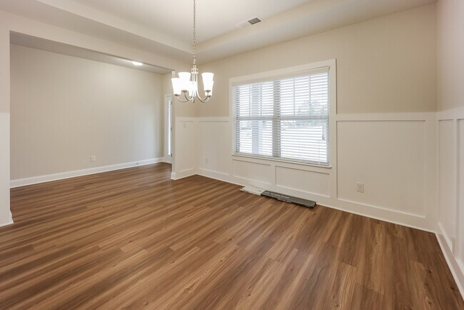 Foto del edificio - 6361 Flat Rock Ln