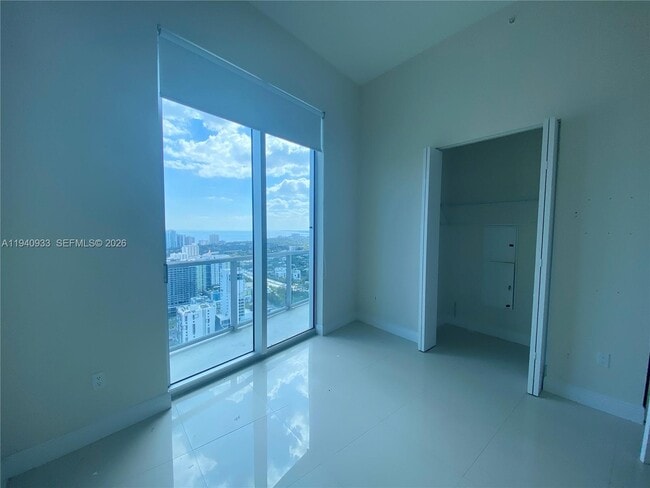 Building Photo - 185 SW 7th St