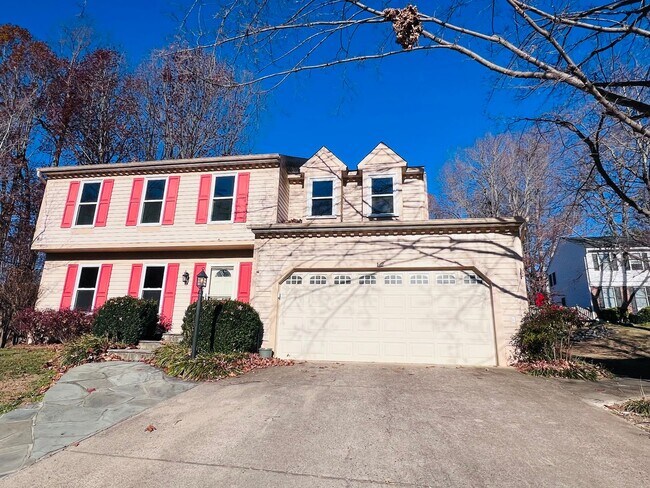 Building Photo - STAFFORD - COZY 4 BEDROOM HOME -SETTLERS L...