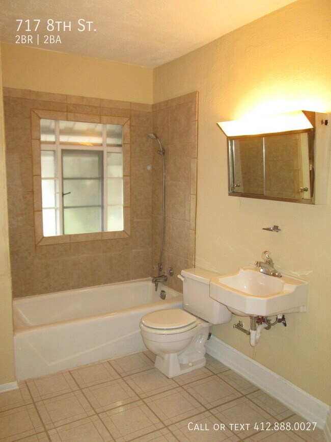 Building Photo - 2 Bedroom Glassport home