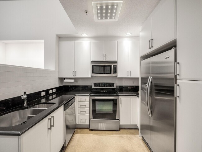Foto del edificio - 701 S Olive Ave