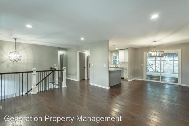 Building Photo - 3 br, 2.5 bath House - 3653 Woodmont Drive