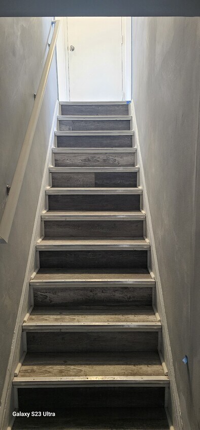 Foto principal - 24340 Blackstone St