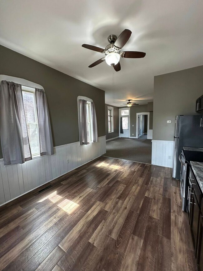 Foto del edificio - 309 S 8th St