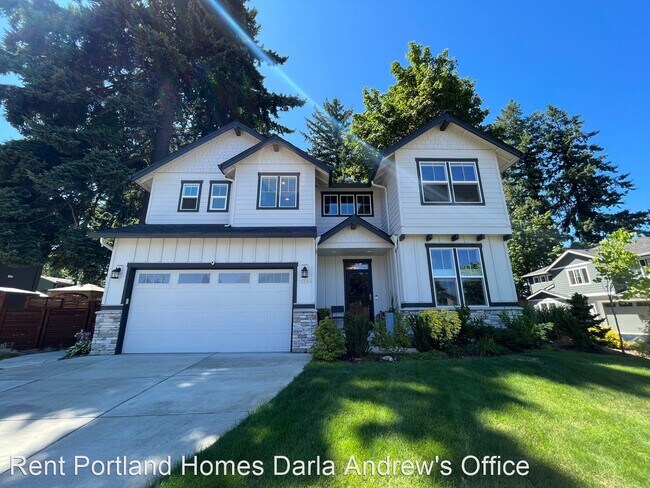 Foto del edificio - 4 br, 2.5 bath House - 15654 NE Clackamas Ct.