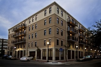 Building Photo - Nine 27 Apartments