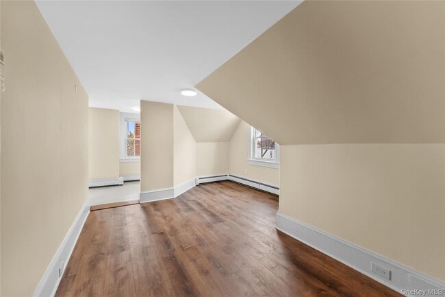 Foto del edificio - 81 N Washington St