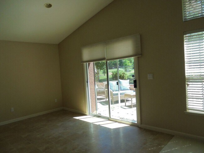Foto del edificio - 4518 Avondale Cir