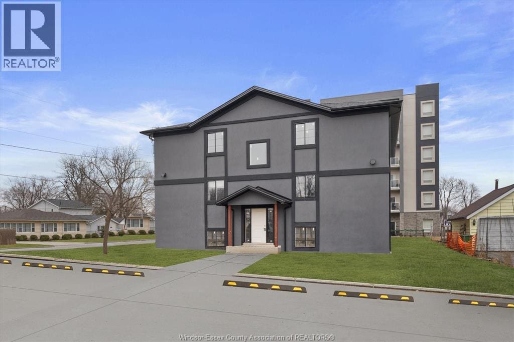 Photo principale - 120 Centre St