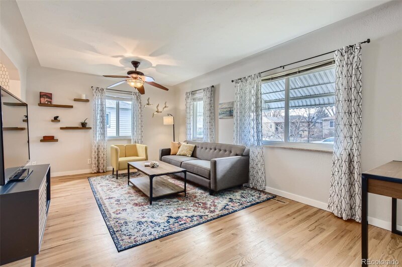 Primary Photo - 2070 Kendall St