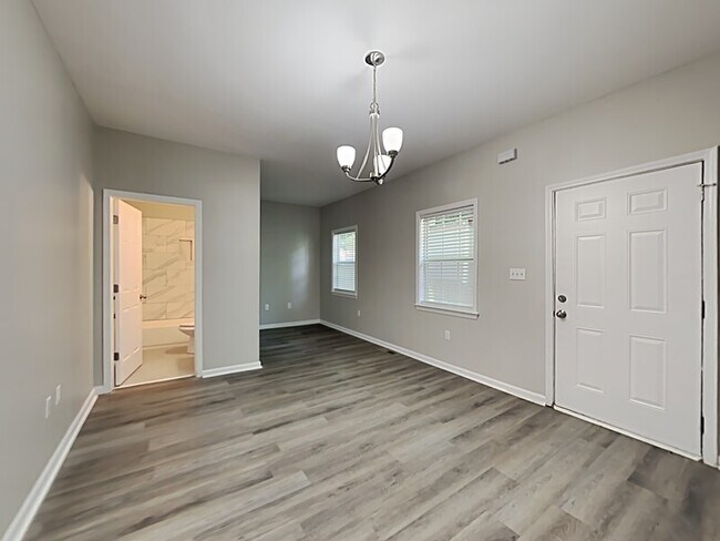 Foto del edificio - 255 Farrington Ave SE