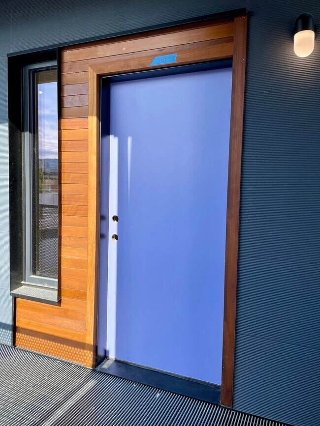 Foto del edificio - 1614 6th Ave