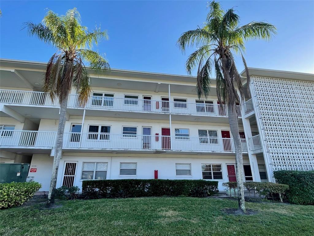 Foto principal - 5150 10th Ave N