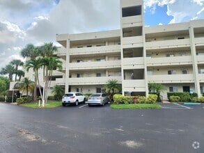 Building Photo - 3178 Via Poinciana