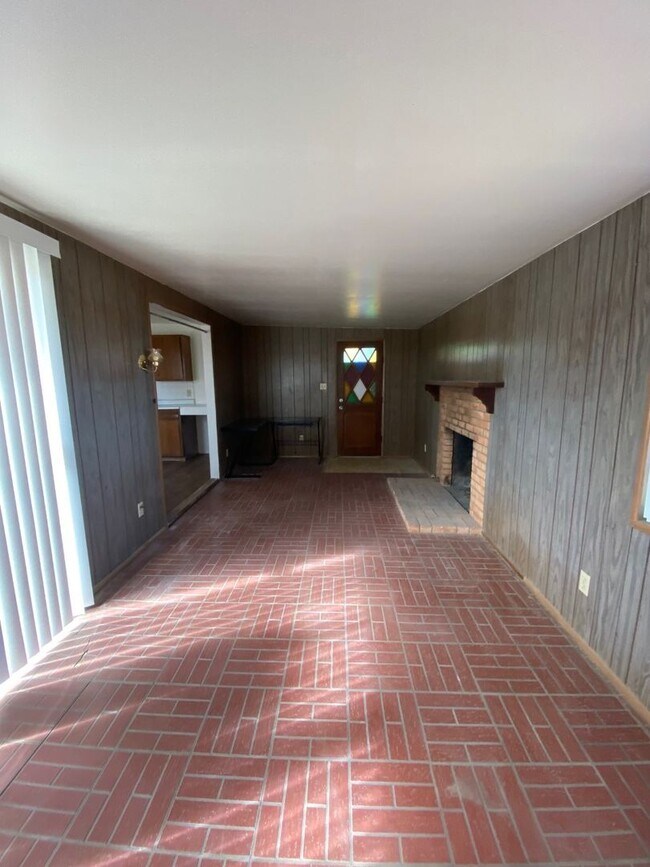 Foto del edificio - AVAILABLE NOW $500 off First Month Rent