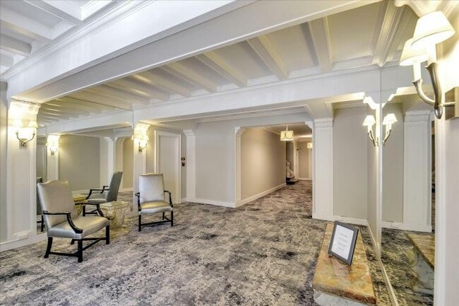 Building Photo - 2 bedroom in San Francisco CA 94109