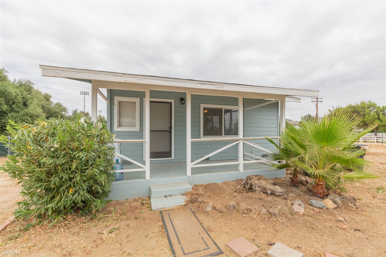 Foto principal - 1 br, 1 bath House - 21651 Canyon Drive