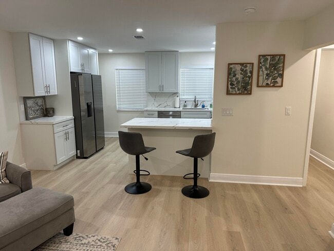 Foto del edificio - 192 SE 27th Ct