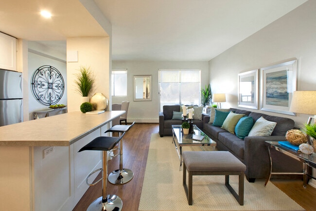 Photo du bâtiment - Laura Secord Apartments