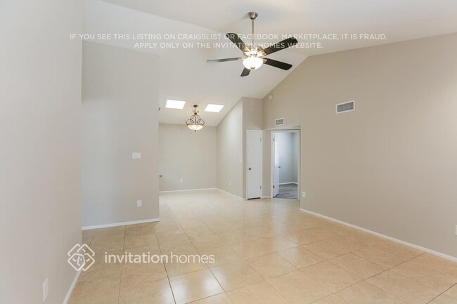 Building Photo - 4038 E Alta Mesa Ave